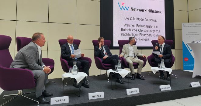 Podiumsdiskussion zur betrieblichen Altersvorsorge (Bild: VJ)