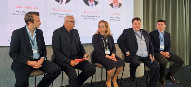 Über Herausforderungen für Versicherer diskutierte ein Expertenpanel beim Financial Lines Summit (Bild: VJ) Über Herausforderungen für Versicherer diskutierte ein Expertenpanel beim Financial Lines Summit (Bild: VJ)