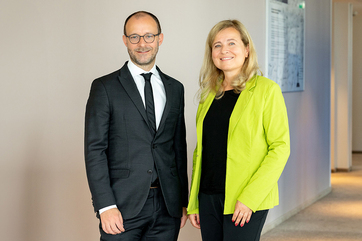 Präsentierten das Vorsorgebarometer: Allianz-Österreich CEO Remi Vrignaud und Verena Priemer, Managing Director von Marktemind (Bild: Allianz Cardes)