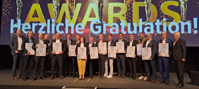 Die Gewinner der Asscompact Awards 2026 (Bild: Lampert)