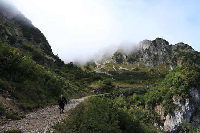 Wanderer im Gebirge (Symbolbild; Quelle: Marjon Besteman/Pixabay)
