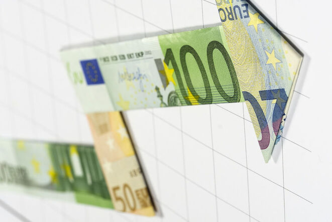 Euro-Banknoten als Pfeil nach oben (Bild: Bruno/Pixabay) Euro-Banknoten als Pfeil nach oben (Bild: Bruno/Pixabay)