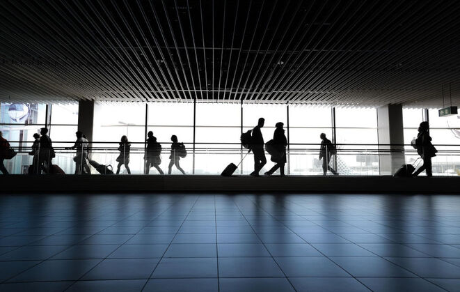 Flughafen (Bild: Rudy and Peter Skitterians/Pixabay)
