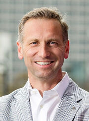 Schaden/Unfall-Vorstand Andreas Gruber (Bild: Helvetia/Sebastian Freiler)