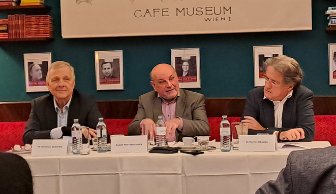 V.l.n.r.: Christian Schäfer, Rudolf Mittendorfer, Martin Kwauka (Bild: Lampert)