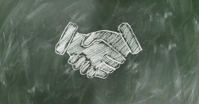 Handshake (Bild: Gerd Altmann auf Pixabay)