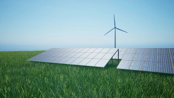 Solarmodule, Windrad (Bild: Alexander Mils/Unsplash) Solarmodule, Windrad (Bild: Alexander Mils/Unsplash)